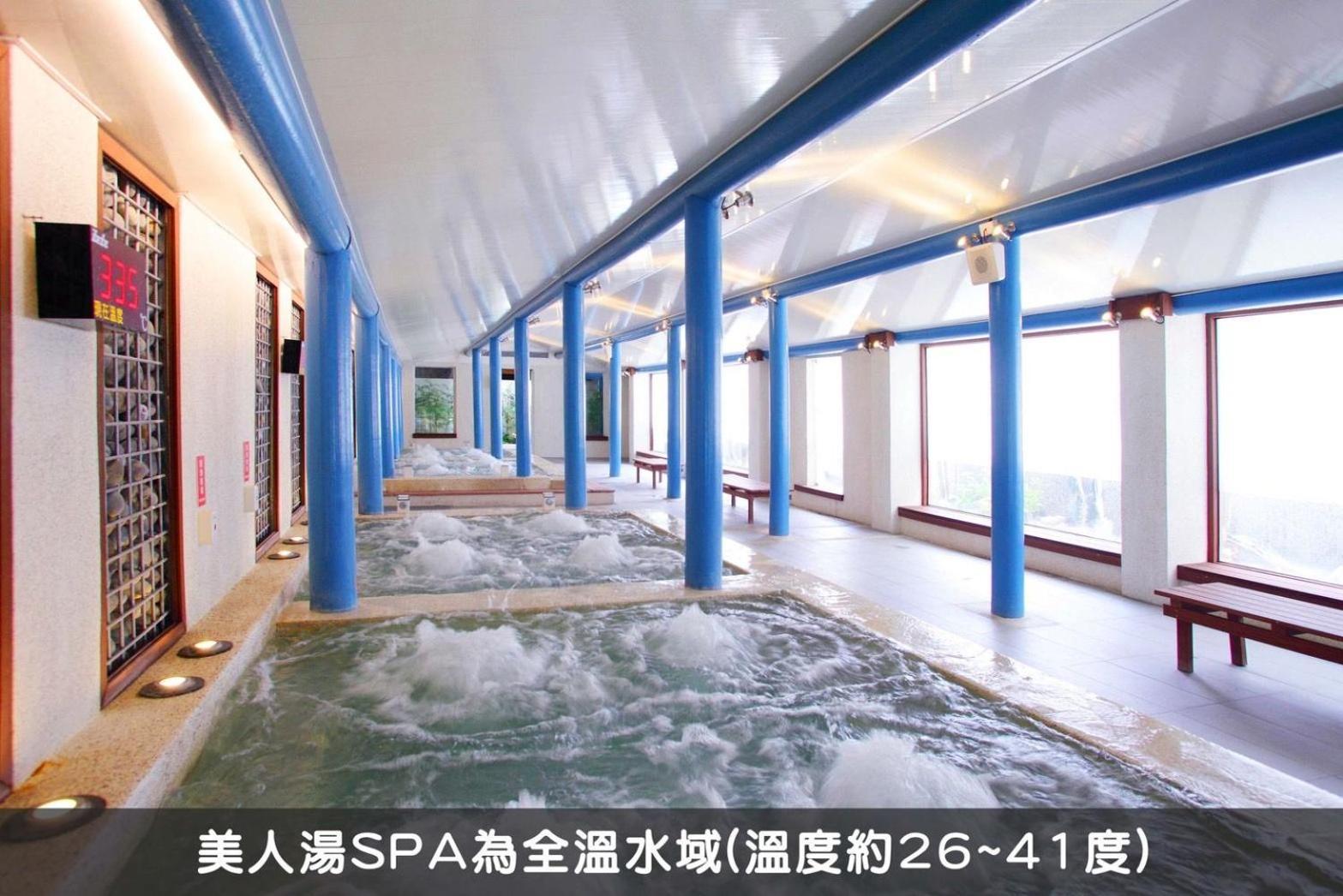 Formosan Naruwan Hotel T'ai-tung Buitenkant foto A hot spring spa in Japan