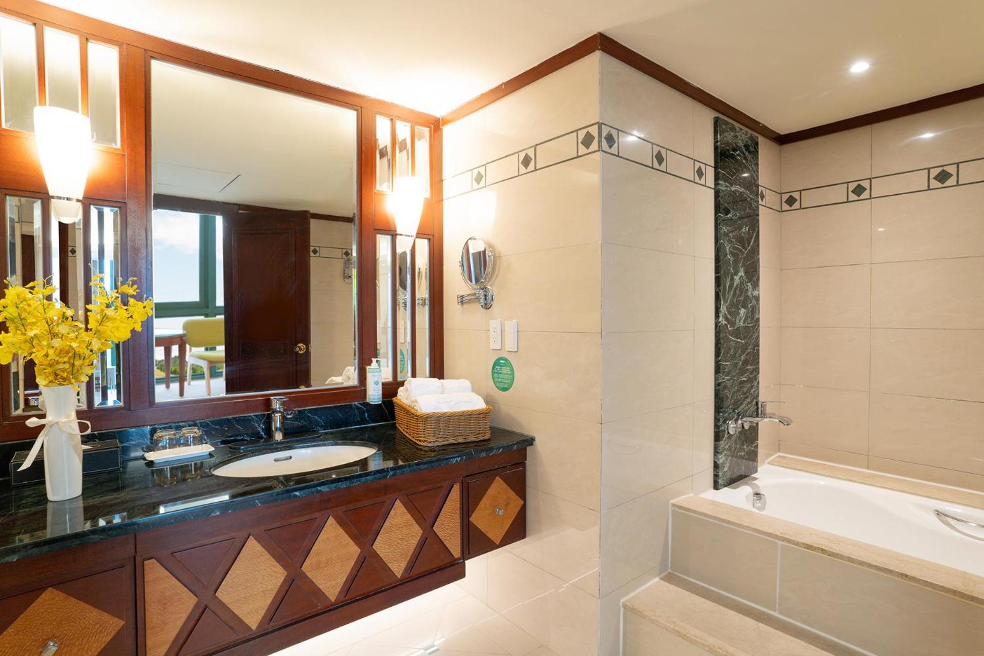 Formosan Naruwan Hotel T'ai-tung Buitenkant foto Bathroom